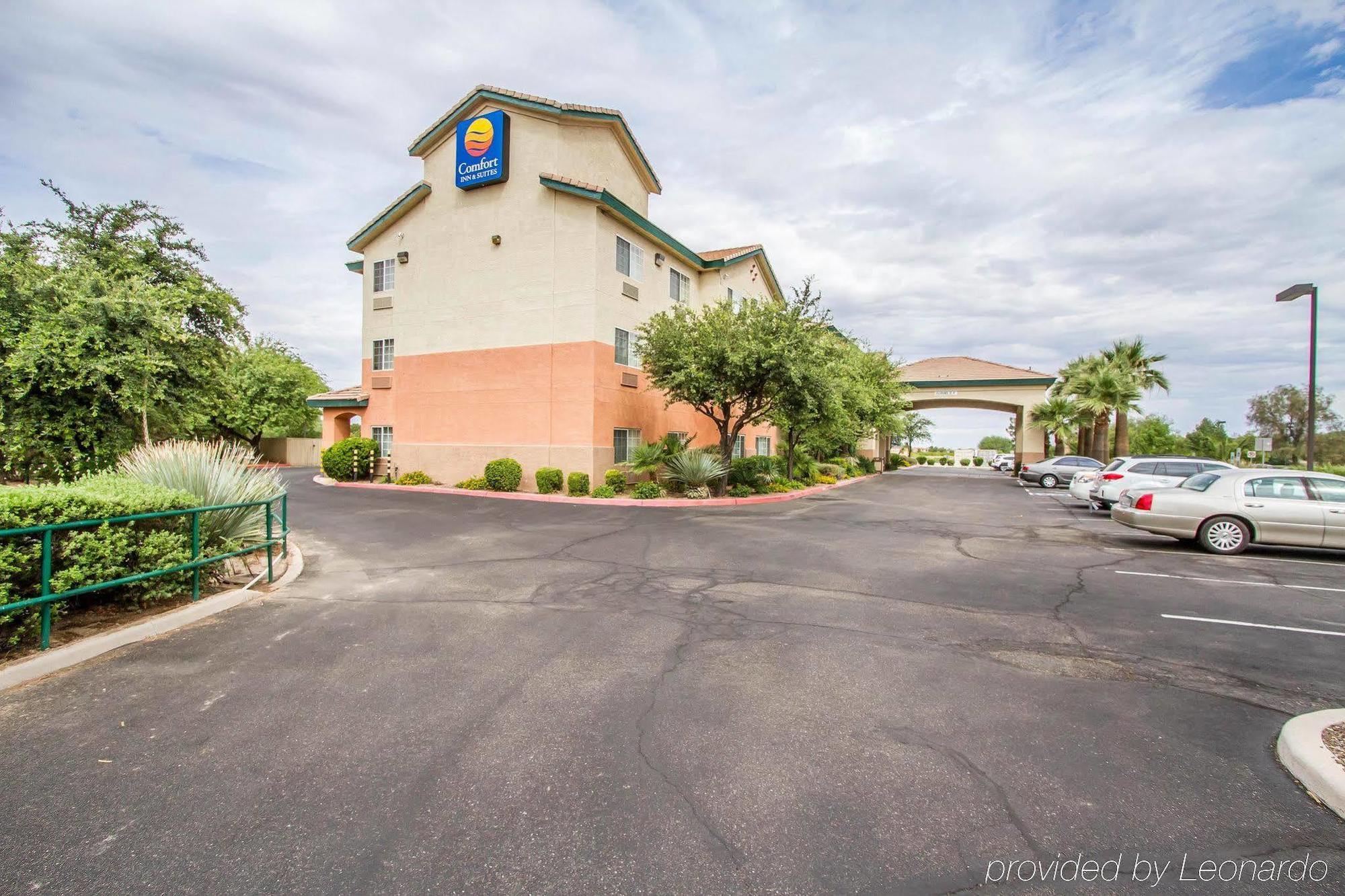 Comfort & North Tucson Marana Hotel
