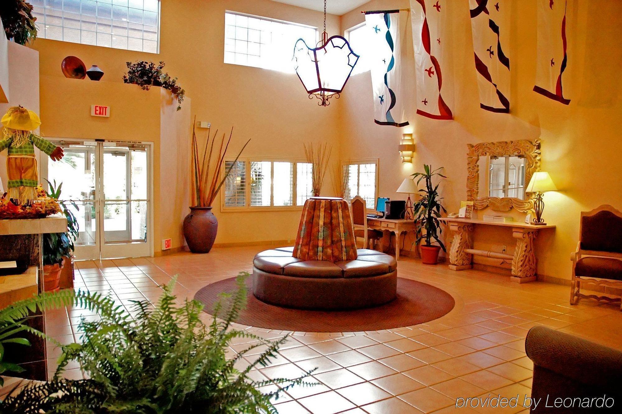 Comfort & North Tucson Marana Hotel